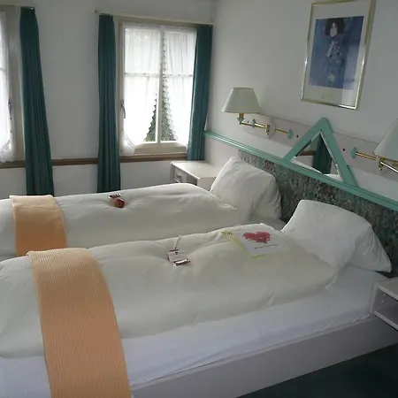 Hotel Weinhalde 3*